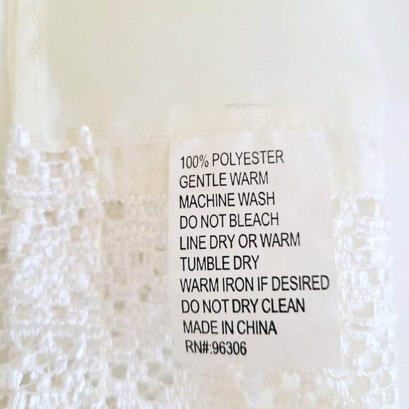 Vintage Crochet Lace Ivory / Off White Window Valance with Two Panels Set - Picture 7 of 14